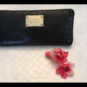 Michael Kors Zip Wallet Leather Snake Skin